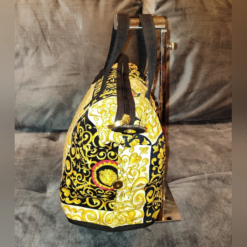 NWOT Gianni Versace Authentic Vintage Baroque Medusa Handbag Set
